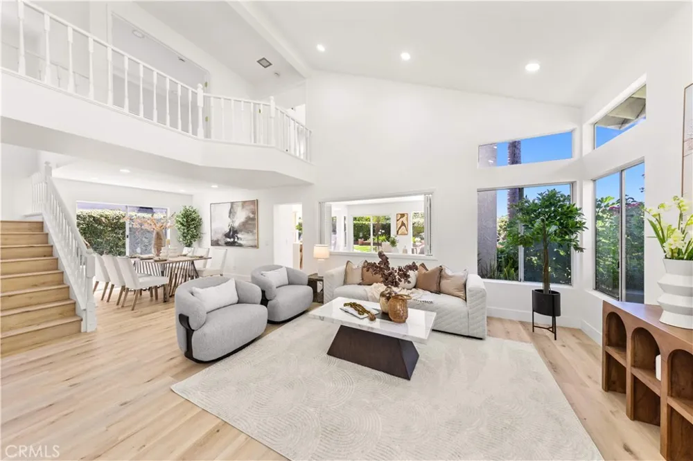 24826 Oxford Laguna Niguel, CA 92677