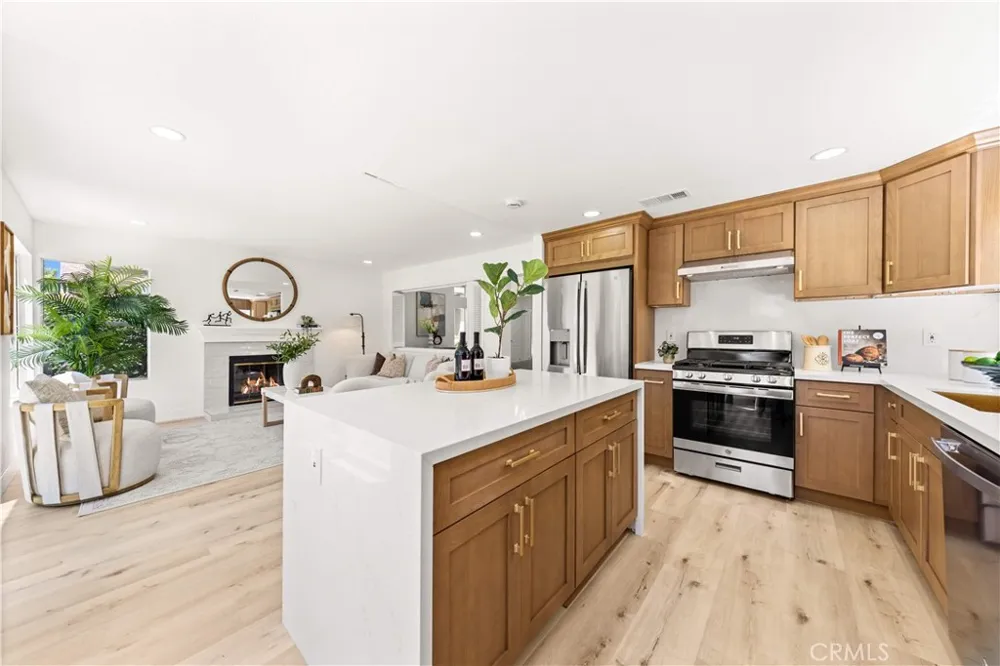 24826 Oxford Laguna Niguel, CA 92677