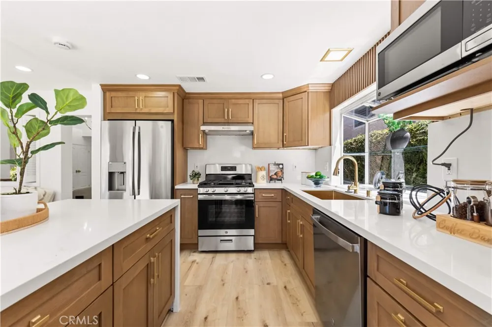 24826 Oxford Laguna Niguel, CA 92677