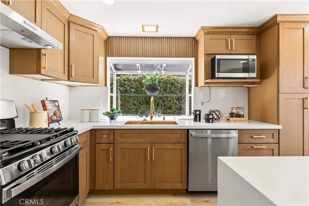 24826 Oxford Laguna Niguel, CA 92677