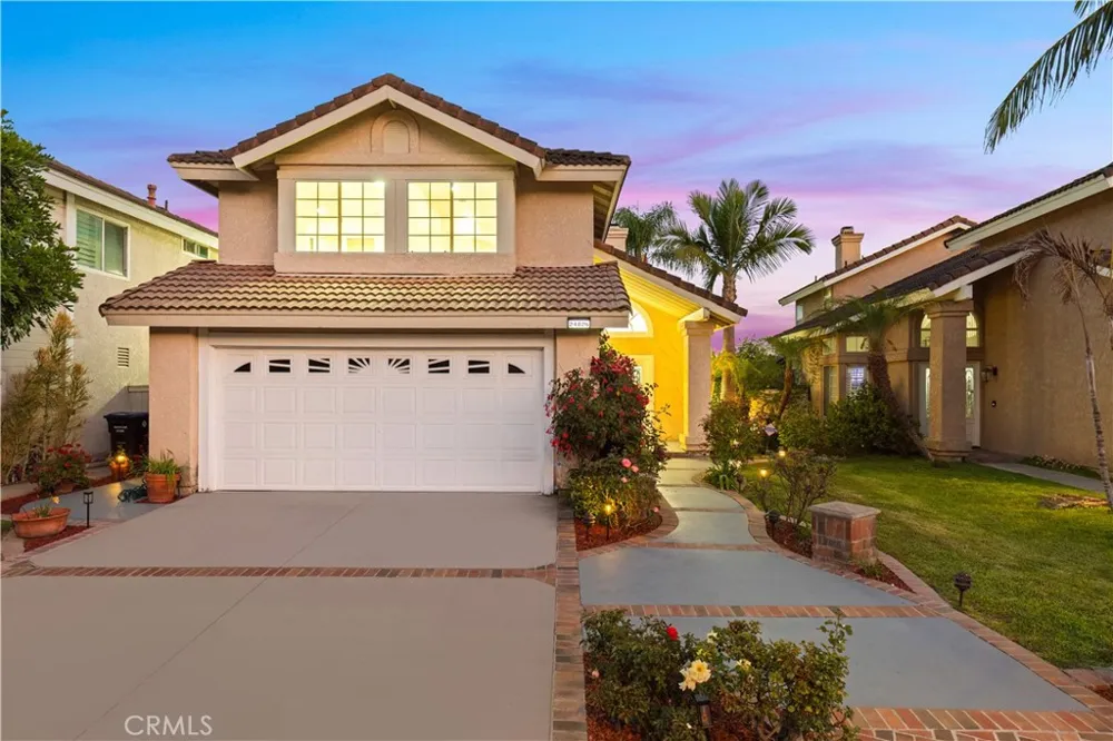 24826 Oxford Laguna Niguel, CA 92677