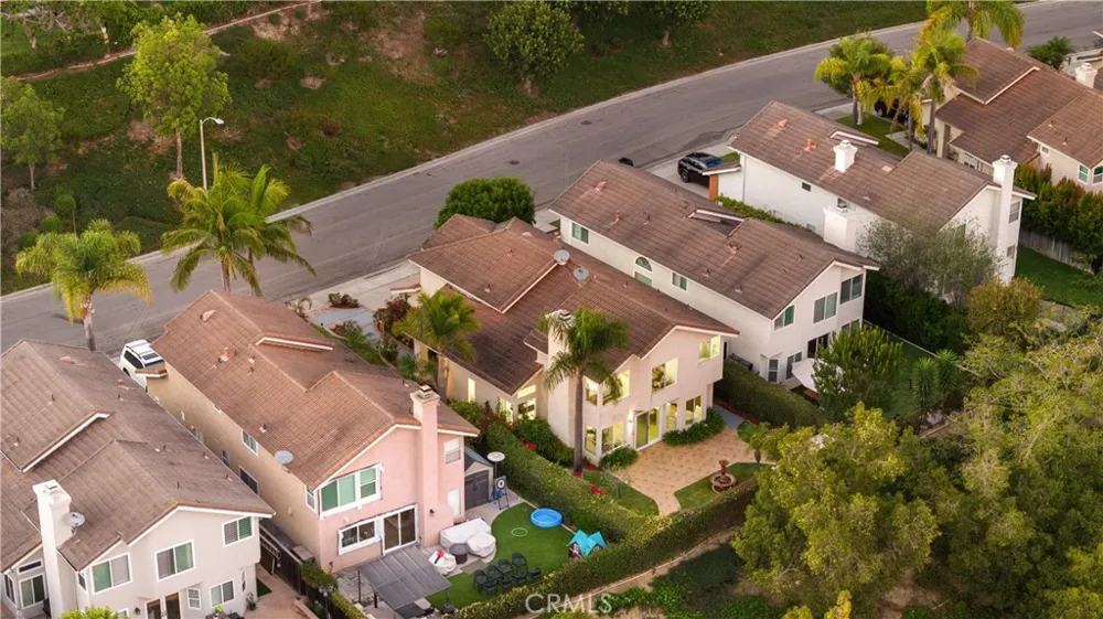 24826 Oxford Laguna Niguel, CA 92677