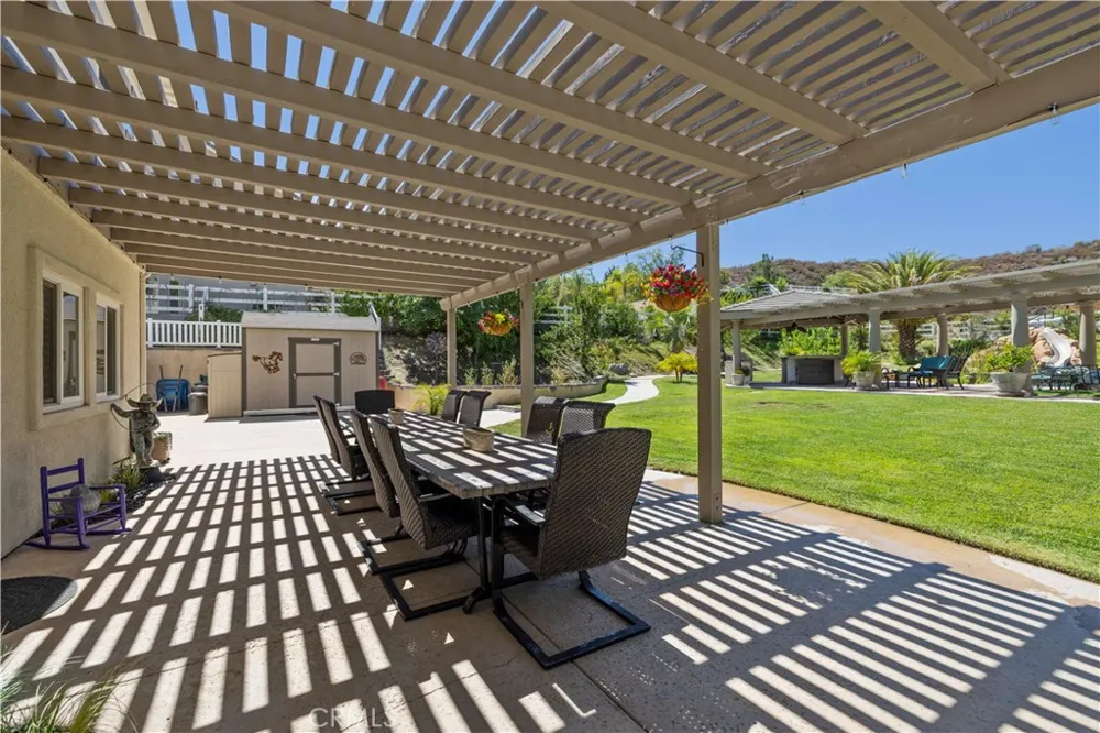 15260 Saddleback Road Canyon Country, CA 91387