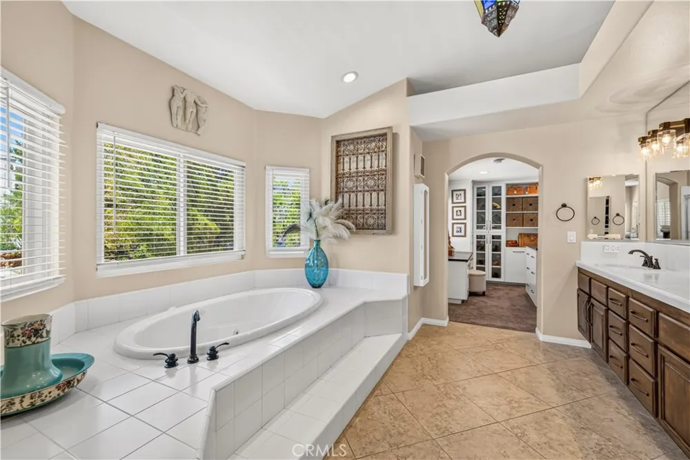 15260 Saddleback Road Canyon Country, CA 91387