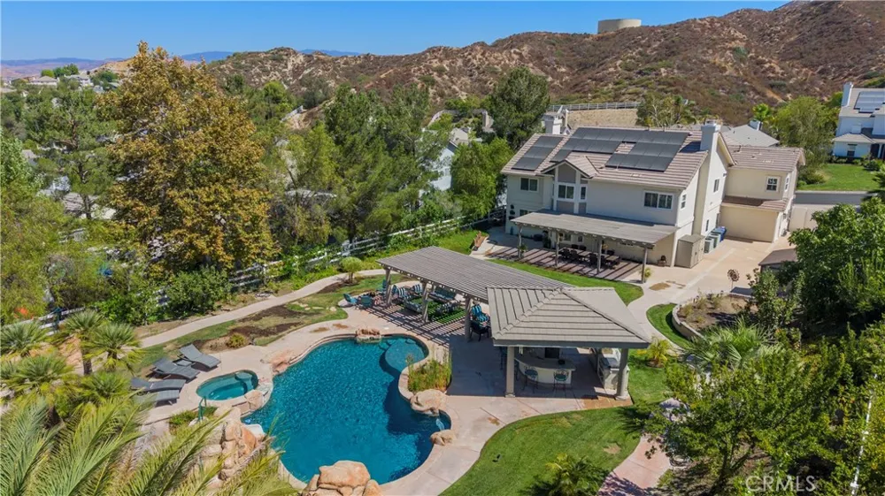 15260 Saddleback Road Canyon Country, CA 91387