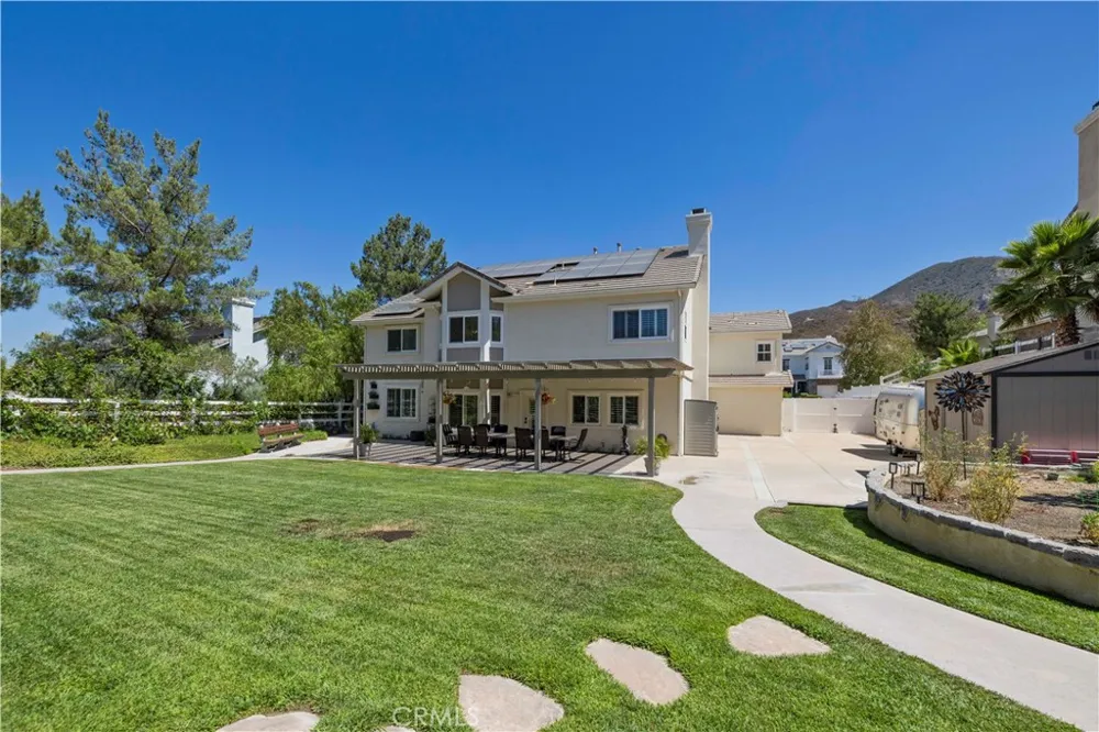 15260 Saddleback Road Canyon Country, CA 91387