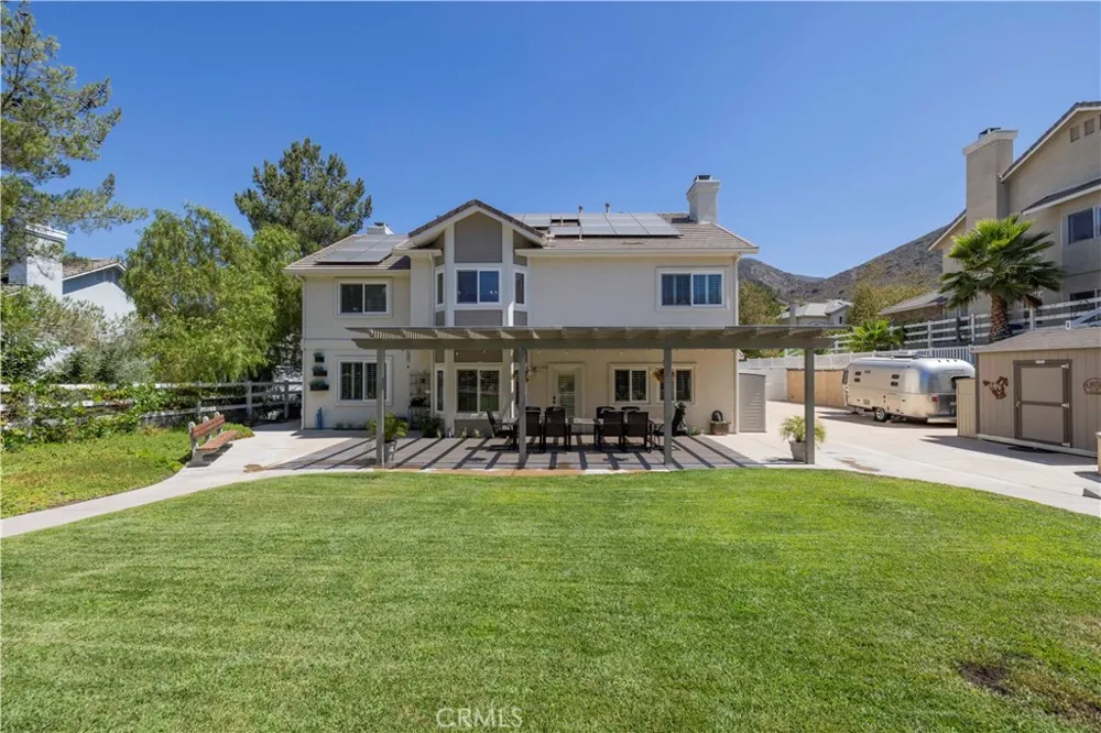 15260 Saddleback Road Canyon Country, CA 91387