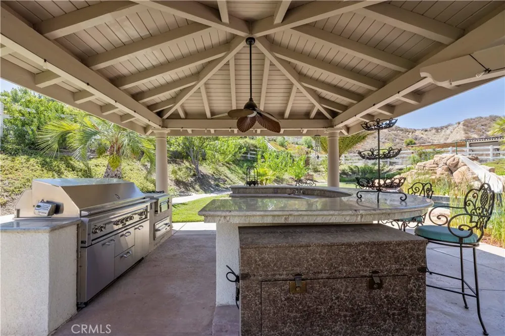 15260 Saddleback Road Canyon Country, CA 91387