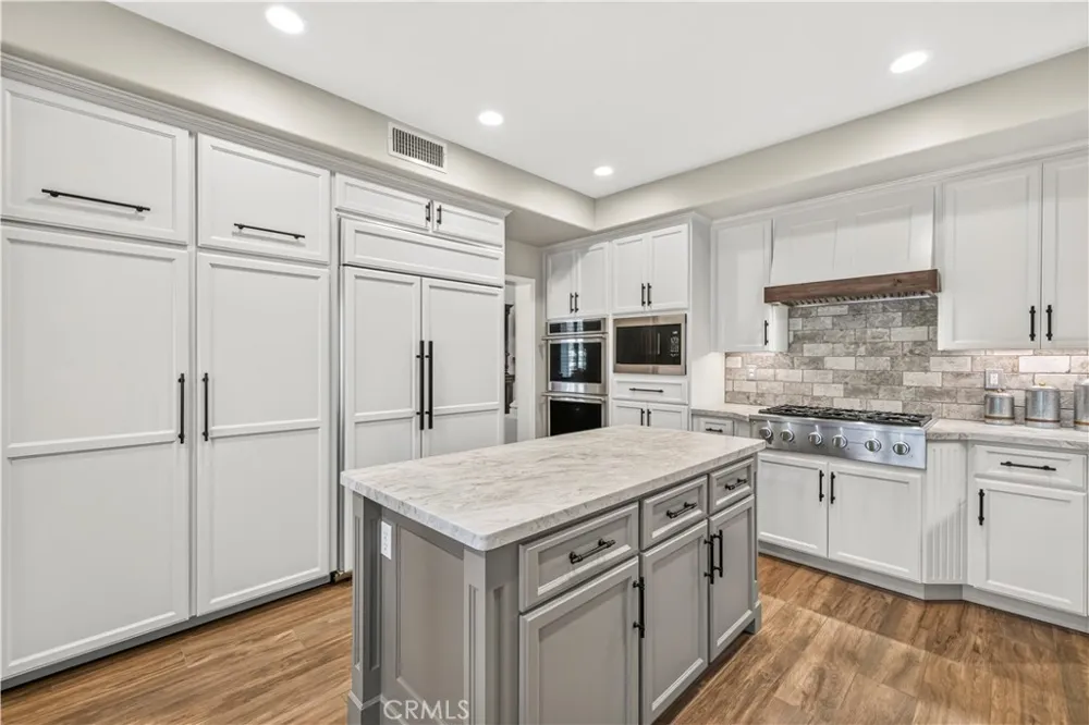 15260 Saddleback Road Canyon Country, CA 91387
