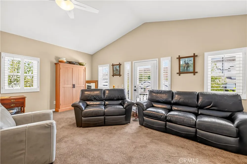 15260 Saddleback Road Canyon Country, CA 91387