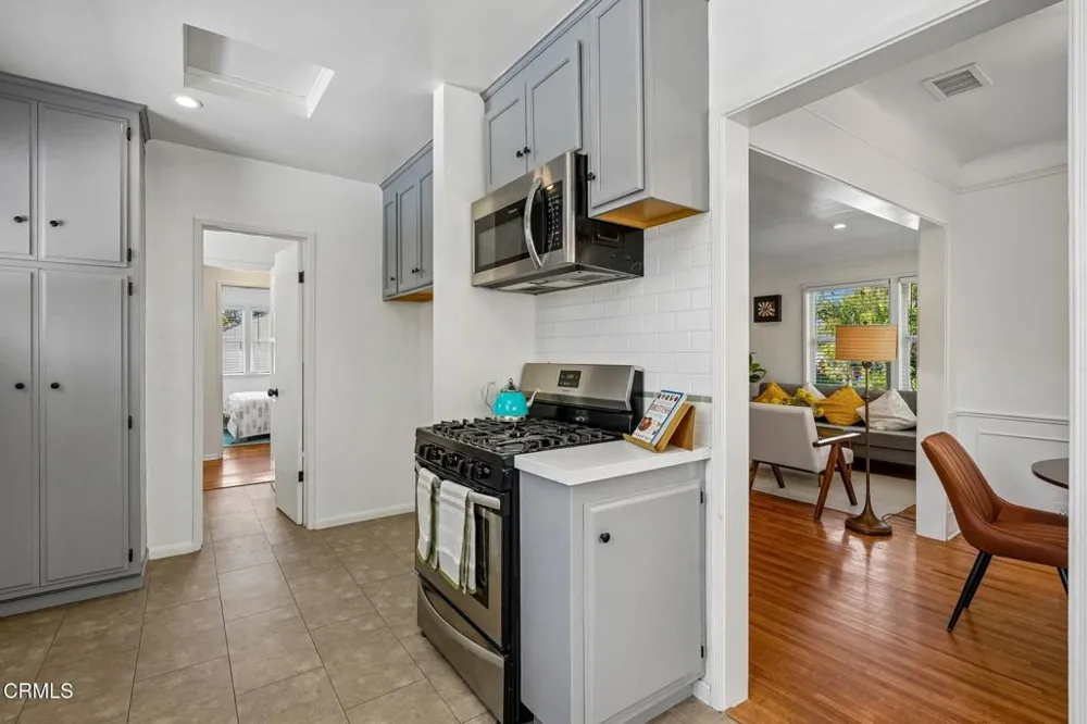 4326 Briggs Avenue Montrose, CA 91020