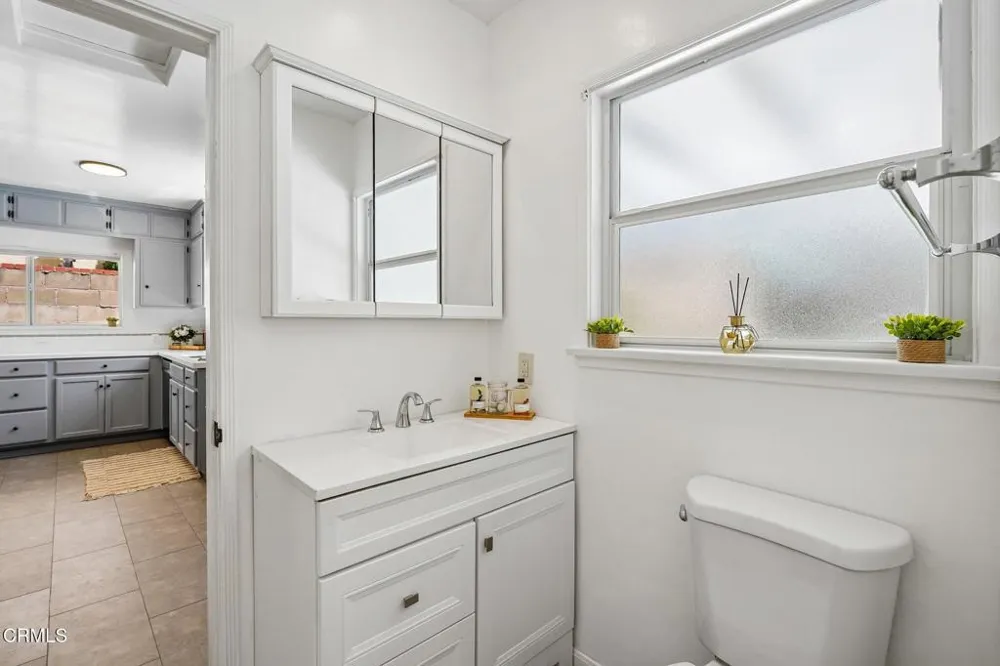 4326 Briggs Avenue Montrose, CA 91020