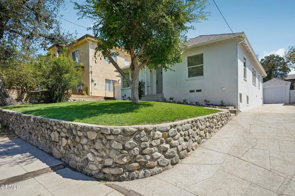4326 Briggs Avenue Montrose, CA 91020