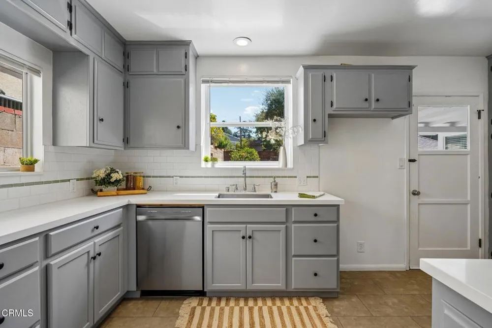 4326 Briggs Avenue Montrose, CA 91020