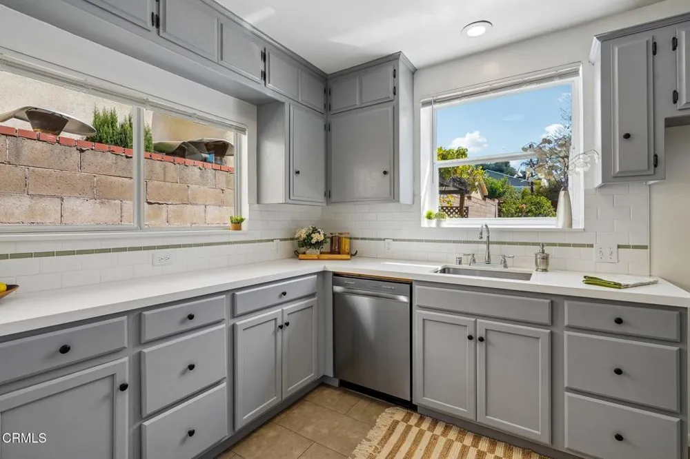 4326 Briggs Avenue Montrose, CA 91020