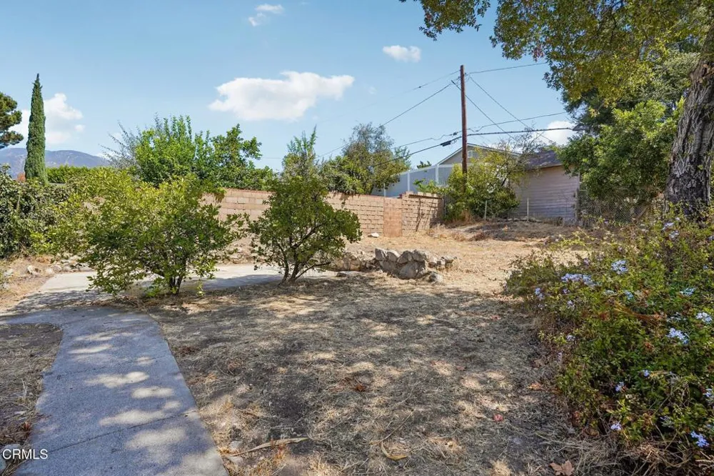 4326 Briggs Avenue Montrose, CA 91020