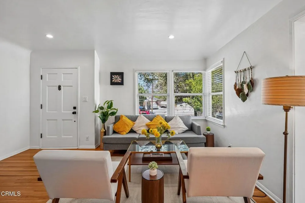 4326 Briggs Avenue Montrose, CA 91020