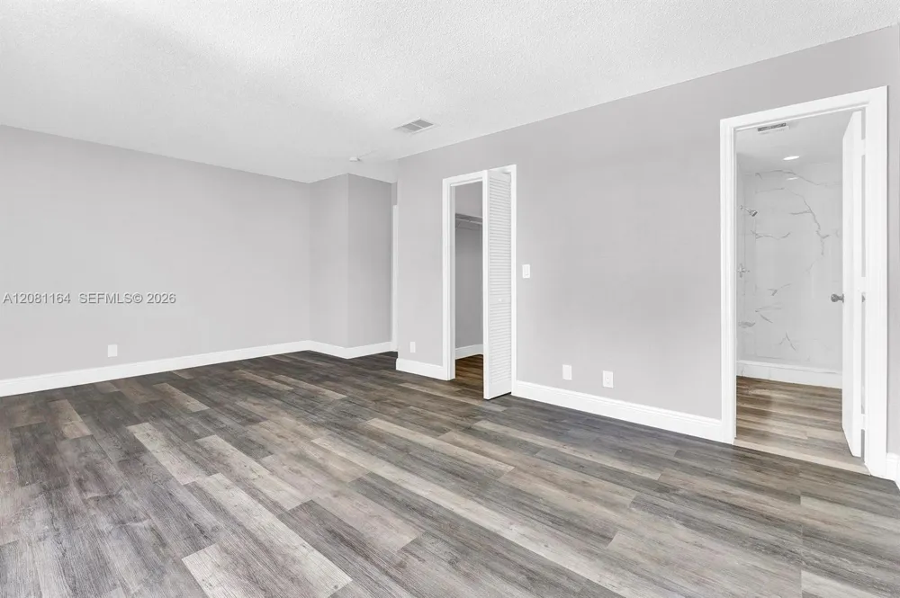 7402 NW 75th St Tamarac, FL 33321