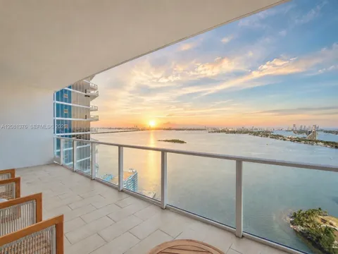 2020 Bayshore Dr #3405-3406