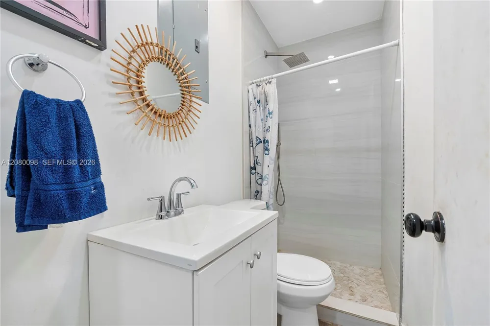 1510 68th Ave Hollywood, FL 33024