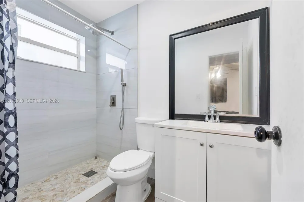 1510 68th Ave Hollywood, FL 33024