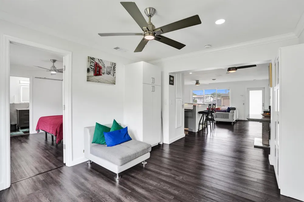 6400 PARK STREET Hollywood, FL 33024