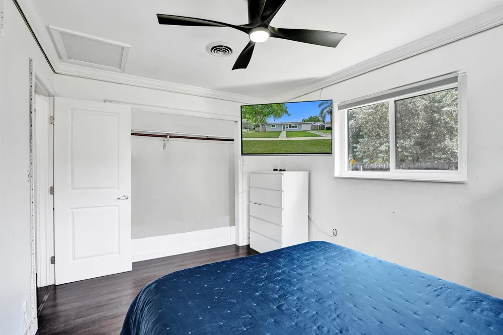 6400 PARK STREET Hollywood, FL 33024