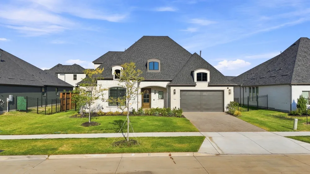 230 Pearland Drive Prosper, TX 75078