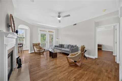 1735 Peachtree Street NE #327