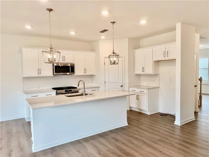 215 Foxhill Drive Dawsonville, GA 30534