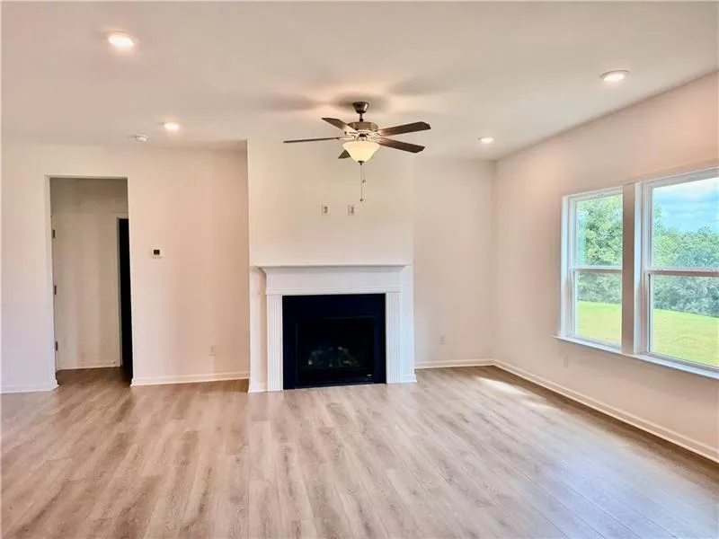 215 Foxhill Drive Dawsonville, GA 30534