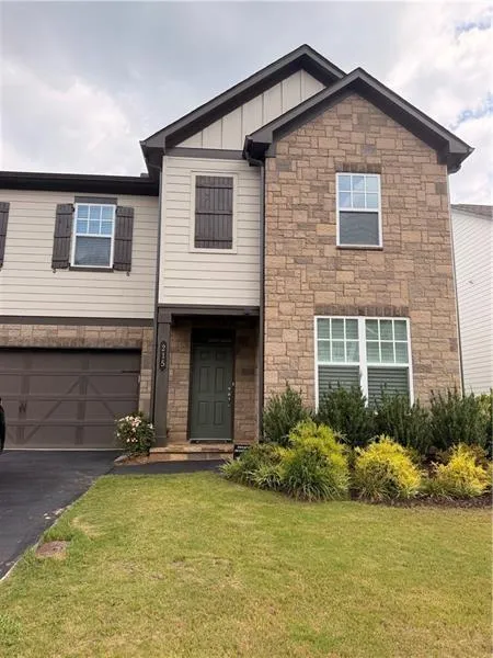 215 Foxhill Drive Dawsonville, GA 30534