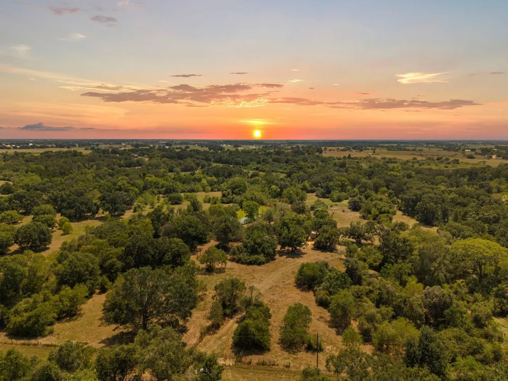 37585 Porter Road Hempstead, TX 77445