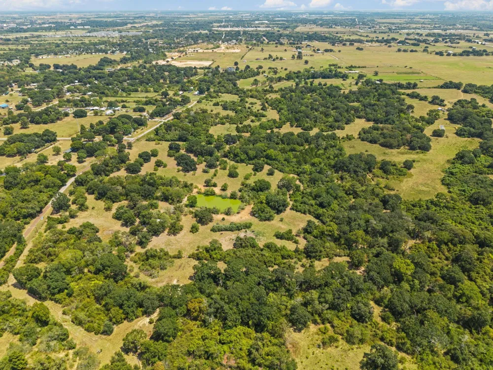 37585 Porter Road Hempstead, TX 77445