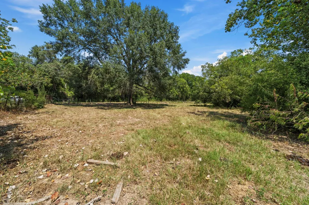 37585 Porter Road Hempstead, TX 77445