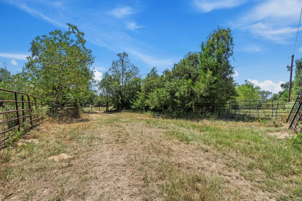 37585 Porter Road Hempstead, TX 77445