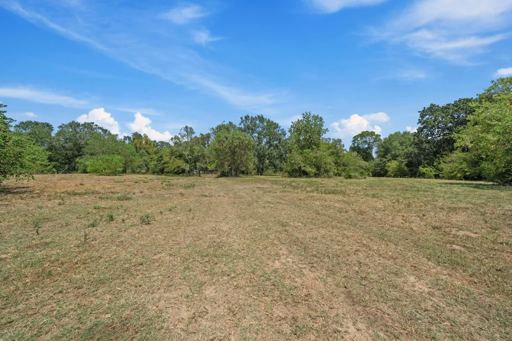 37585 Porter Road Hempstead, TX 77445