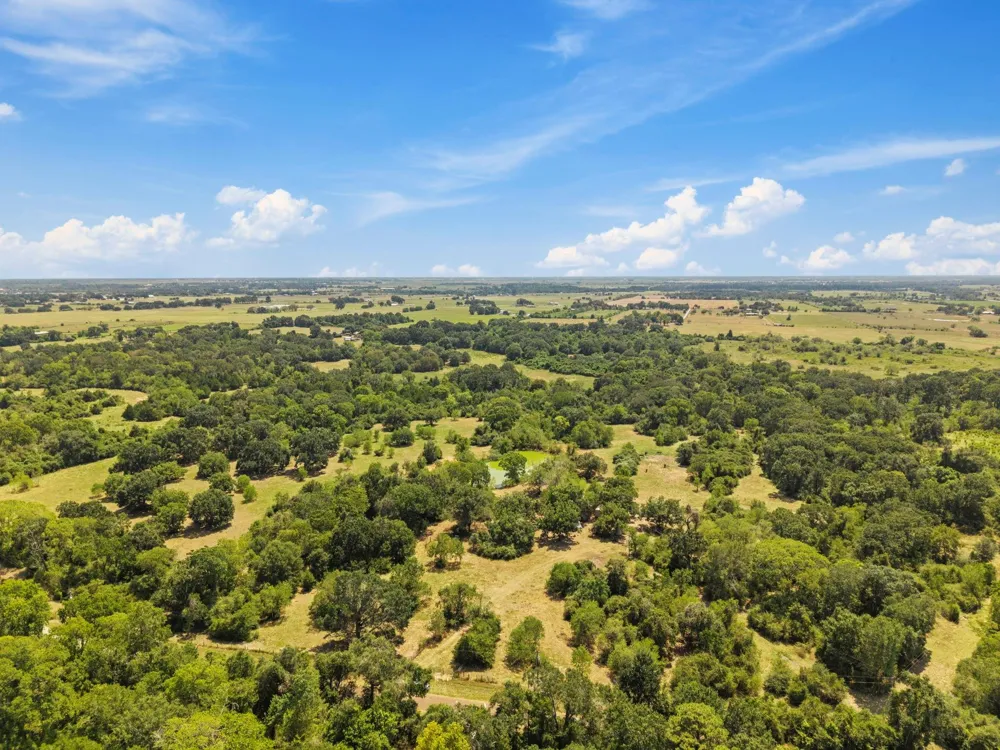 37585 Porter Road Hempstead, TX 77445