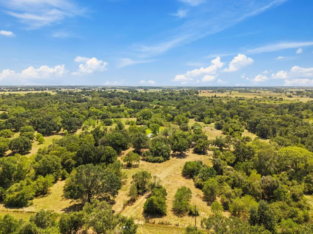 37585 Porter Road Hempstead, TX 77445