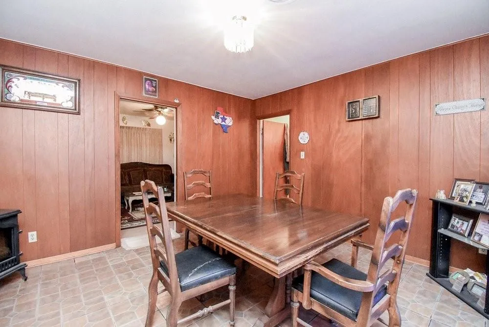 400 Sandra Drive Brenham, TX 77833
