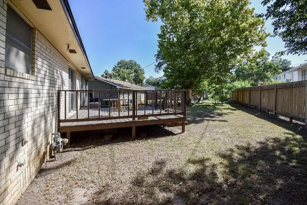 400 Sandra Drive Brenham, TX 77833