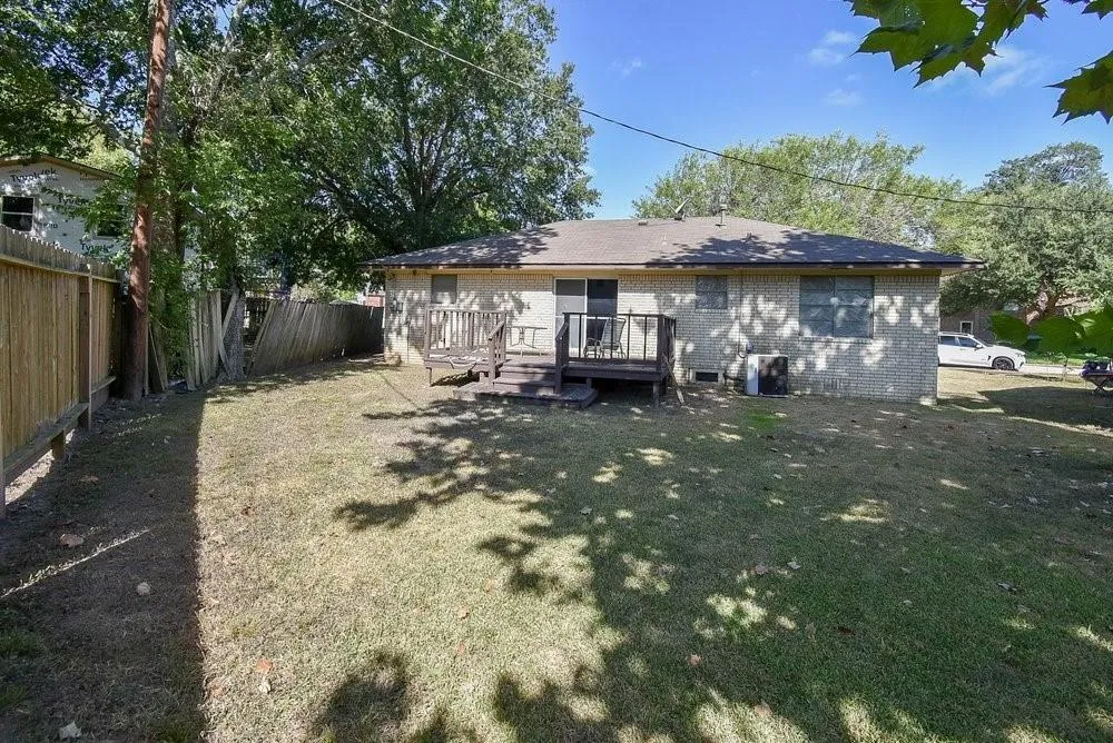 400 Sandra Drive Brenham, TX 77833