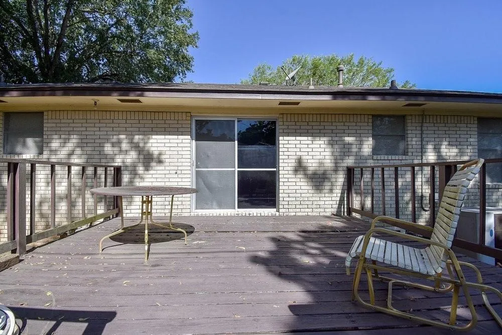 400 Sandra Drive Brenham, TX 77833