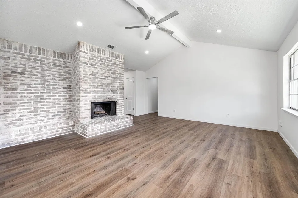 6526 Lynngate Drive Spring, TX 77373