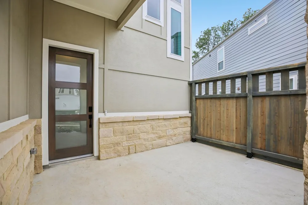 7403 Crown Canyon Drive Atascocita, TX 77346