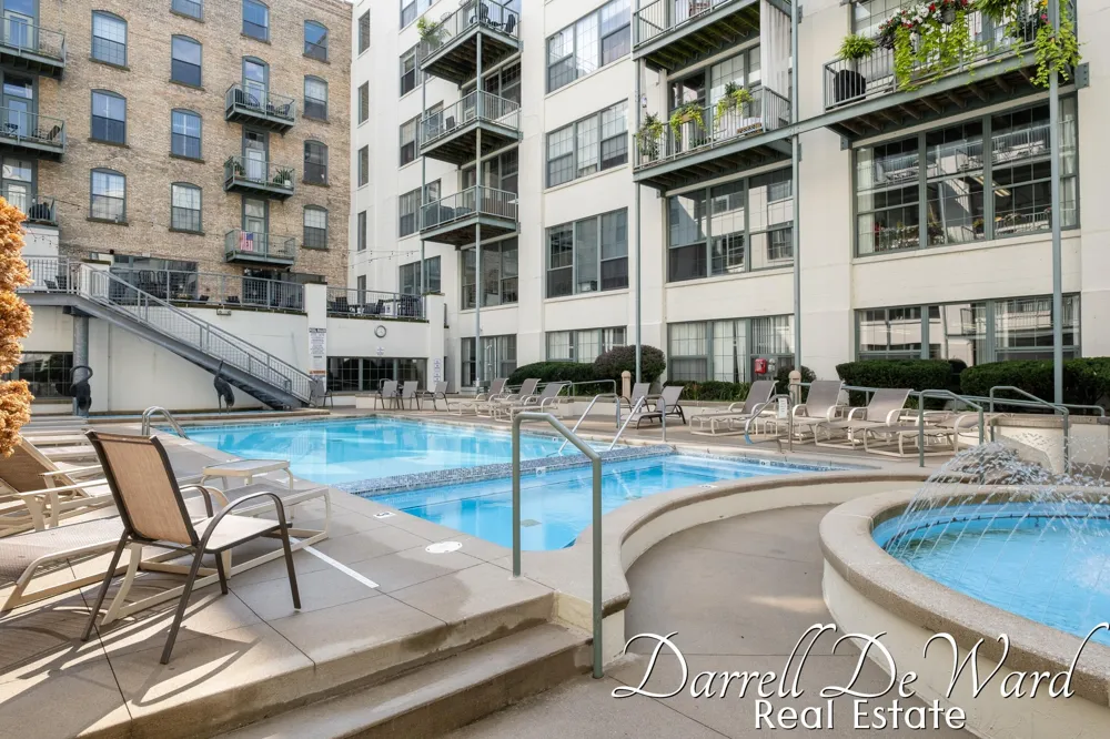940 Monroe Avenue NW #221 Grand Rapids, MI 49503