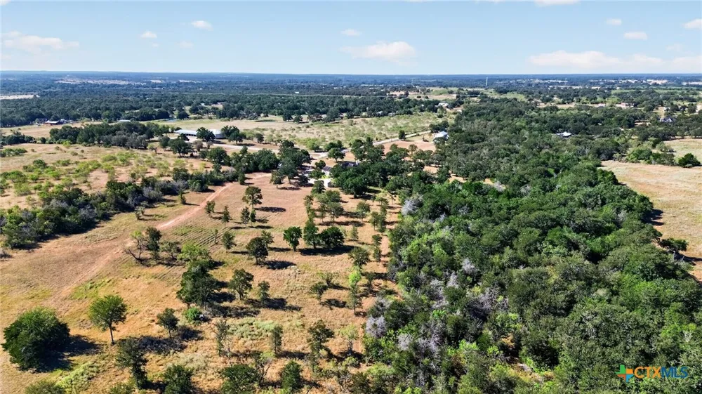 986 High Grove Road Cedar Creek, TX 78612