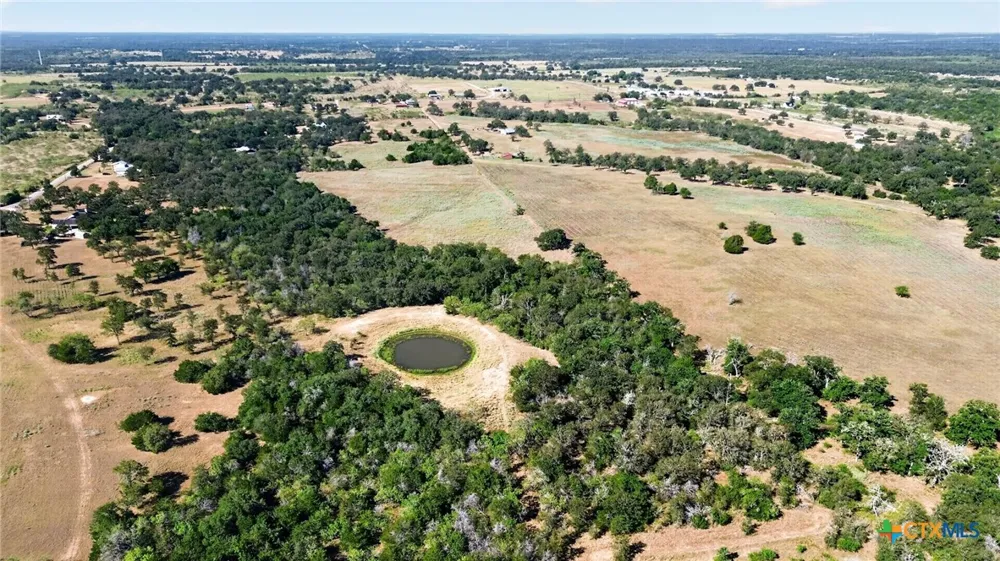 986 High Grove Road Cedar Creek, TX 78612