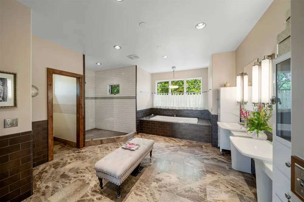 124 Rocky Hill Drive Sand Springs, OK 74063