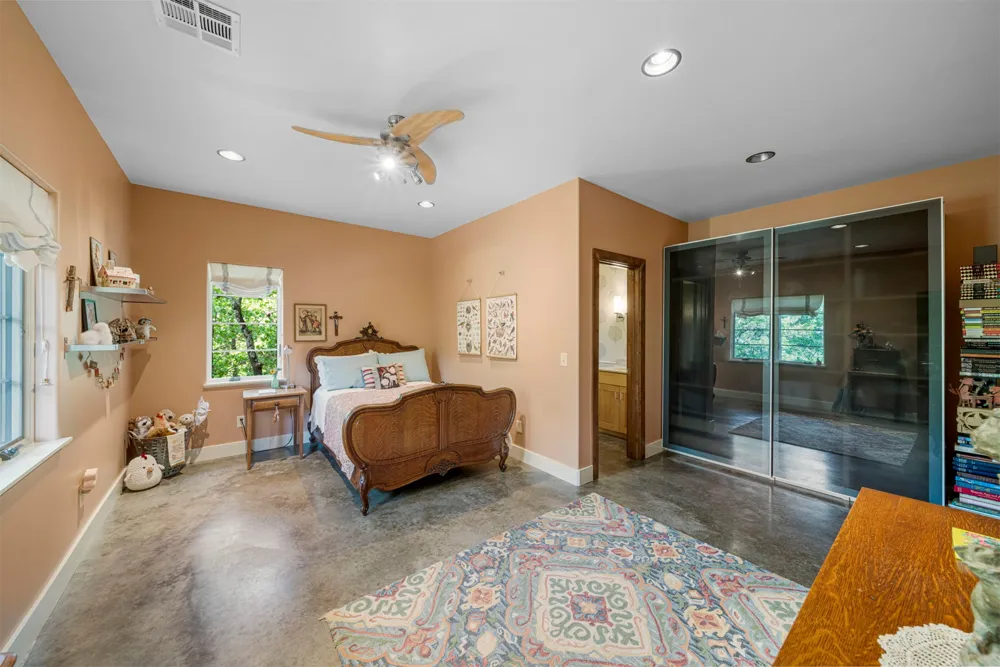 124 Rocky Hill Drive Sand Springs, OK 74063
